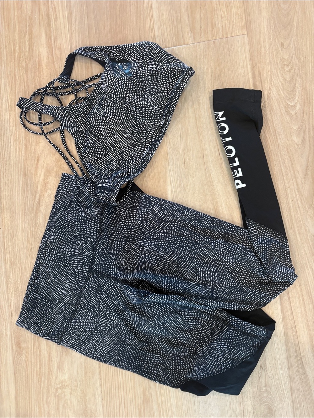 LululemPeloton Black & White Speckled High-Rise Leggings with Strappy Sports Bra